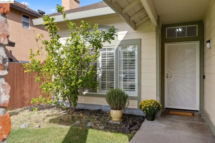 8305 Story Ridge Way, Antelope, California 95843