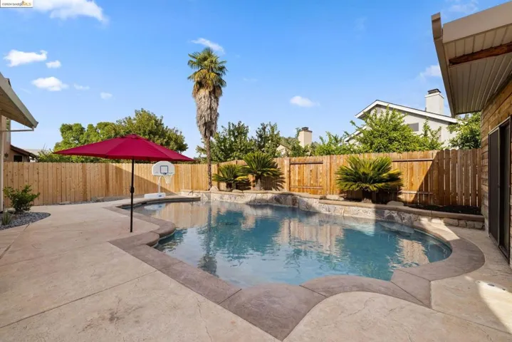 8305 Story Ridge Way, Antelope, California 95843