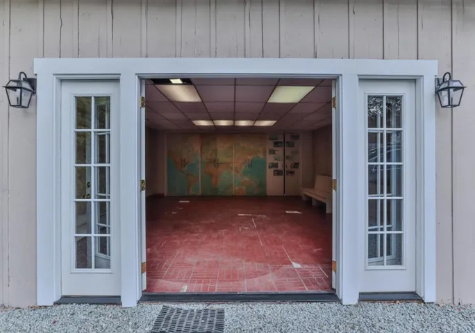 4815 Hecker Pass Road, Gilroy, California 95020