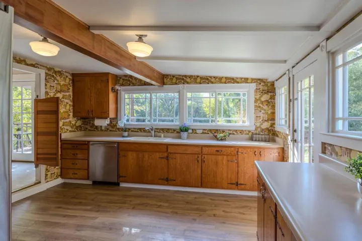 4815 Hecker Pass Road, Gilroy, California 95020