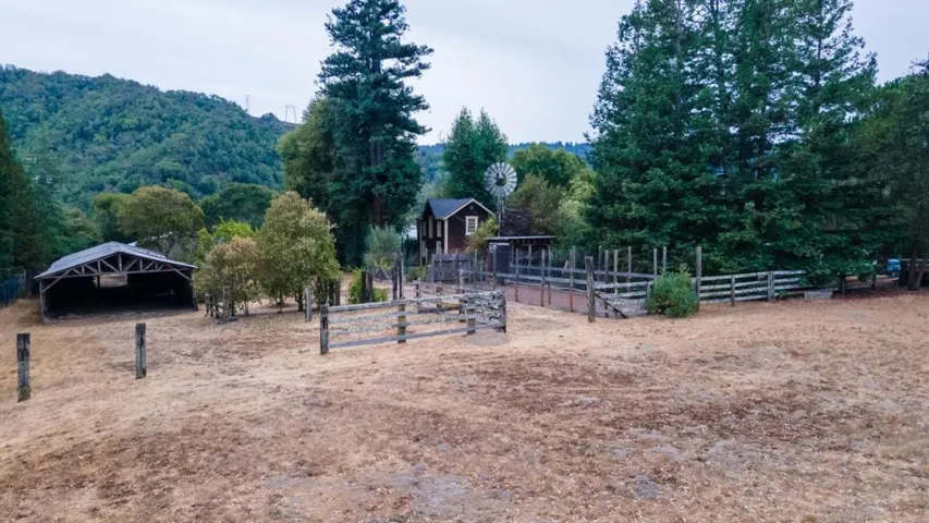 4815 Hecker Pass Road, Gilroy, California 95020