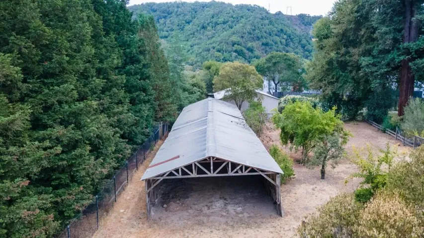 4815 Hecker Pass Road, Gilroy, California 95020