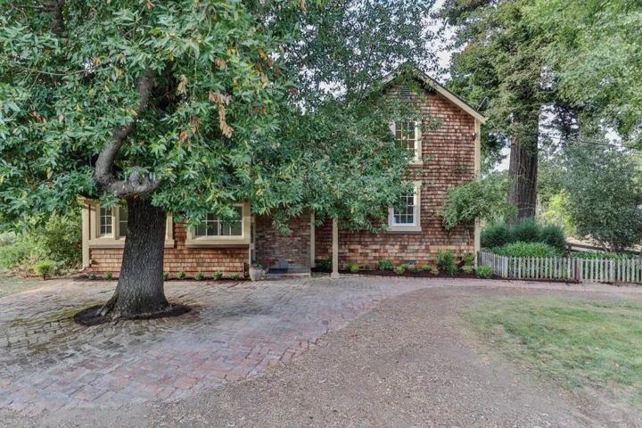 4815 Hecker Pass Road, Gilroy, California 95020