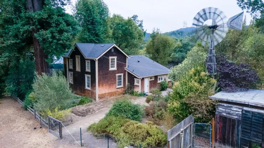 4815 Hecker Pass Road, Gilroy, California 95020