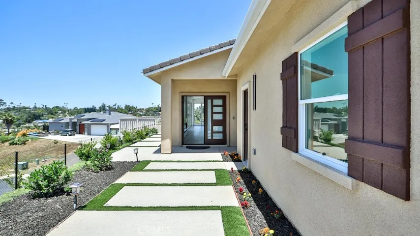 1198 Barbara Drive, Vista, California 92084