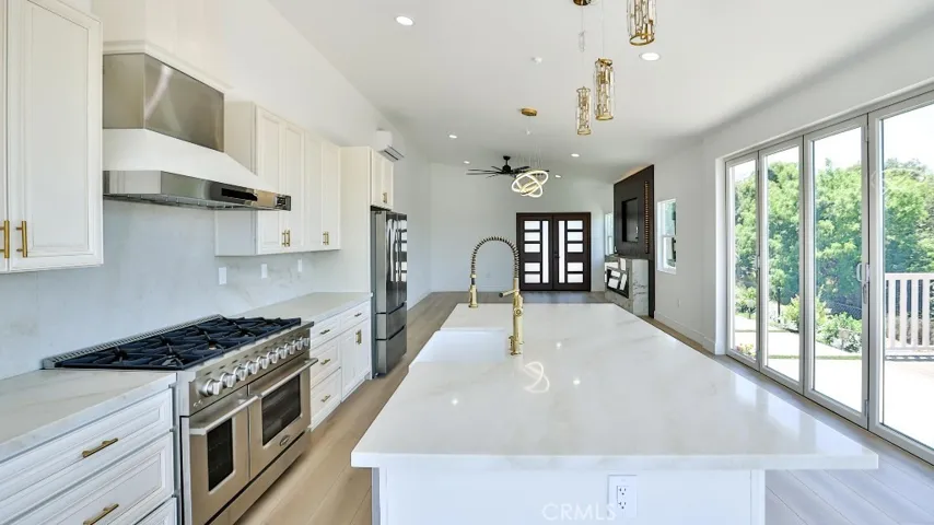 1198 Barbara Drive, Vista, California 92084