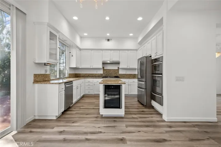 23536 Summerglen Place, Valencia, California 91354
