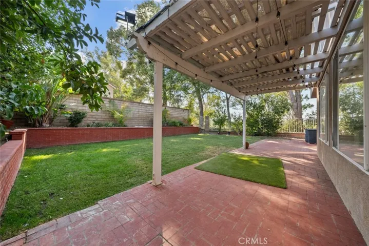 23536 Summerglen Place, Valencia, California 91354