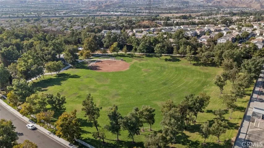 23536 Summerglen Place, Valencia, California 91354