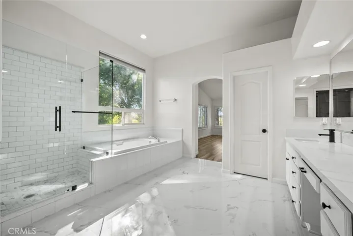 23536 Summerglen Place, Valencia, California 91354