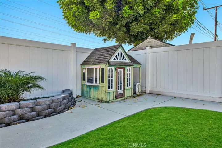 9662 Velardo Drive, Huntington Beach, California 92646