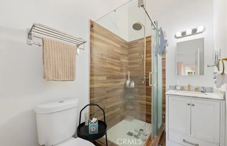 1026 Walnut Grove Avenue, Rosemead, California 91770 home-pic-12