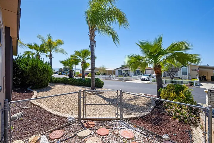 28811 Via Roja, Murrieta, California 92563