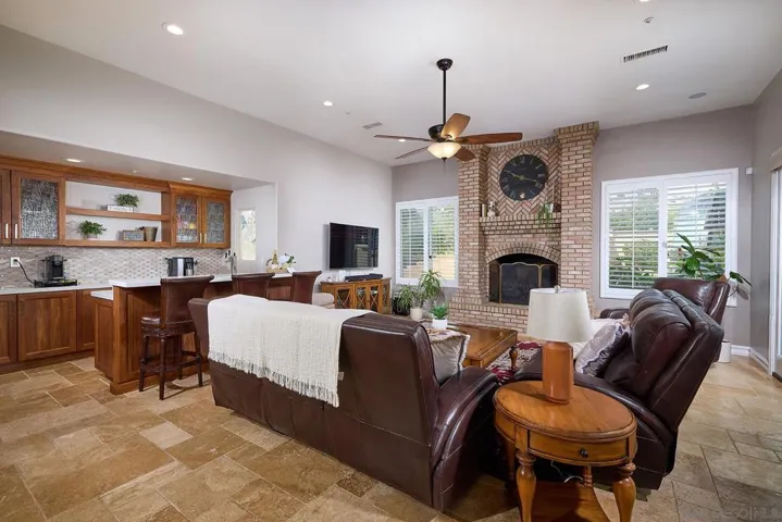13331 Old Winemaster Ct, Poway, California 92064