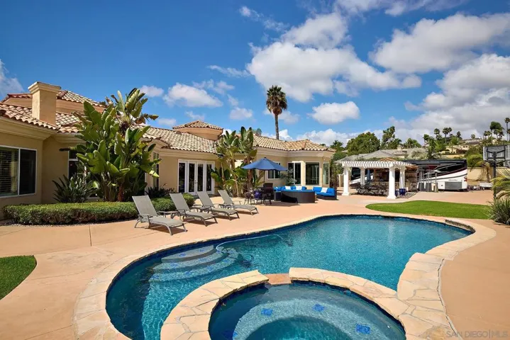 13331 Old Winemaster Ct, Poway, California 92064