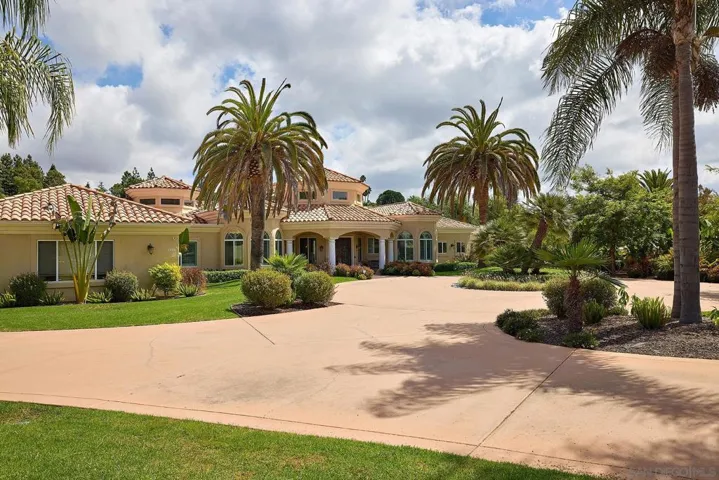 13331 Old Winemaster Ct, Poway, California 92064