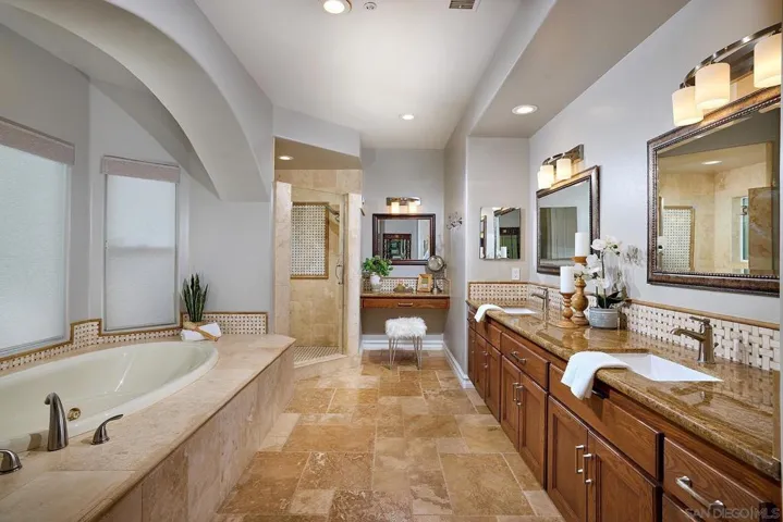 13331 Old Winemaster Ct, Poway, California 92064