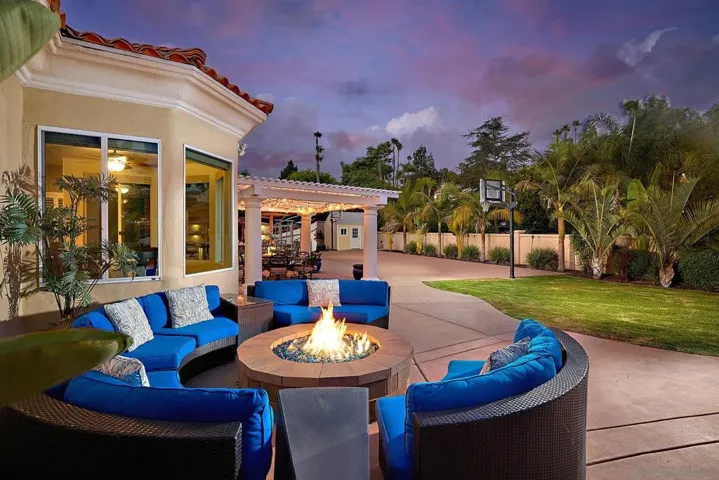 13331 Old Winemaster Ct, Poway, California 92064