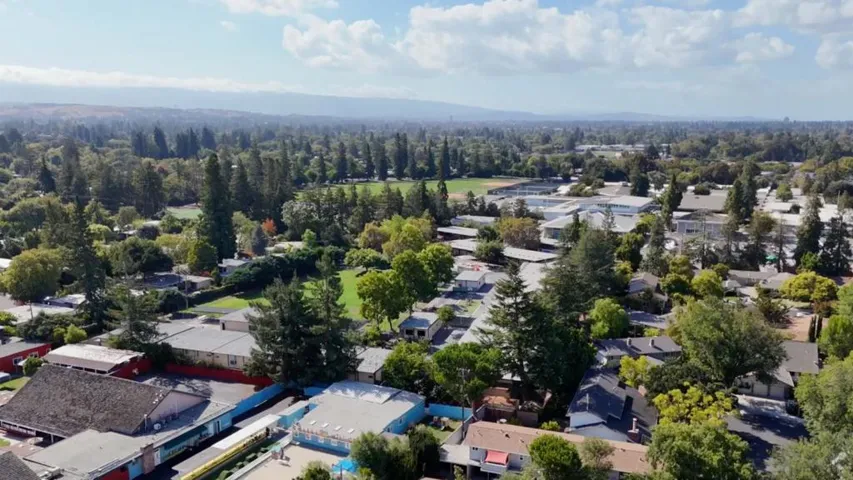 670 San Antonio Road 6, Palo Alto, California 94306