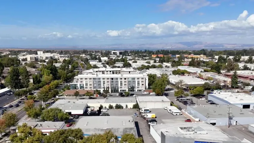 670 San Antonio Road 6, Palo Alto, California 94306