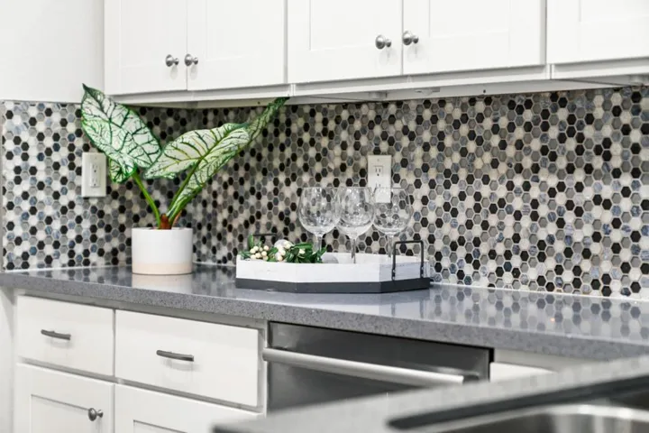 670 San Antonio Road 6, Palo Alto, California 94306