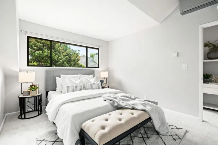 670 San Antonio Road 6, Palo Alto, California 94306