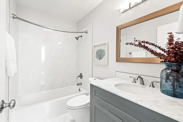 670 San Antonio Road 6, Palo Alto, California 94306