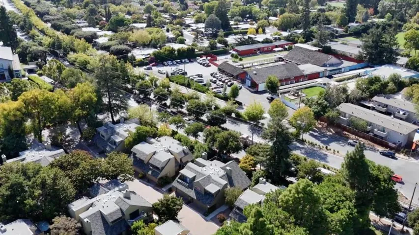 670 San Antonio Road 6, Palo Alto, California 94306