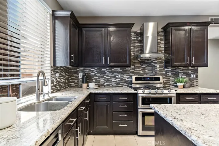 11685 Leihy Avenue, Tustin, California 92782