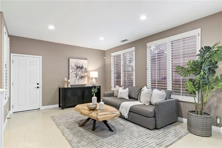 11685 Leihy Avenue, Tustin, California 92782