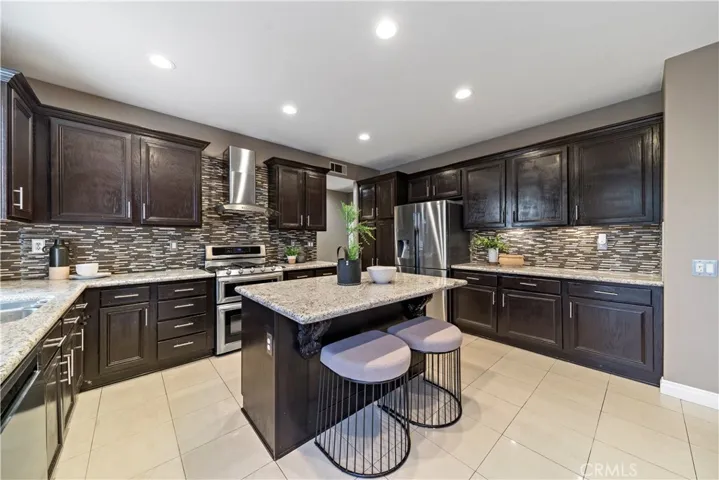 11685 Leihy Avenue, Tustin, California 92782