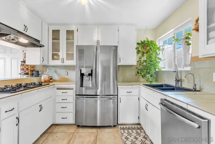 1585 Halo St, San Diego, California 92154
