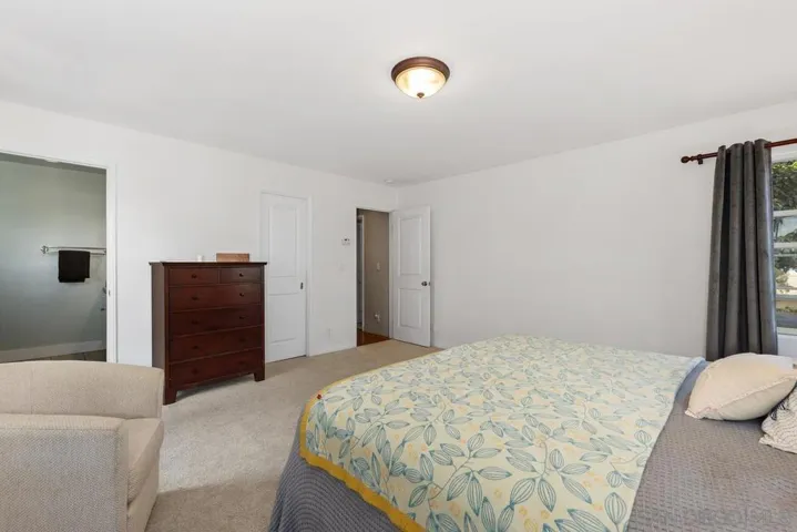 438 S Nardo Ave., Solana Beach, California 92075