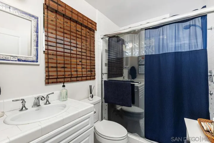 438 S Nardo Ave., Solana Beach, California 92075