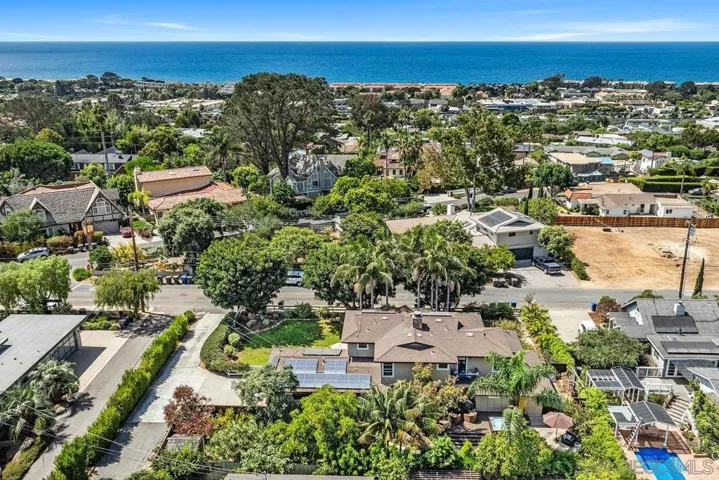 438 S Nardo Ave., Solana Beach, California 92075