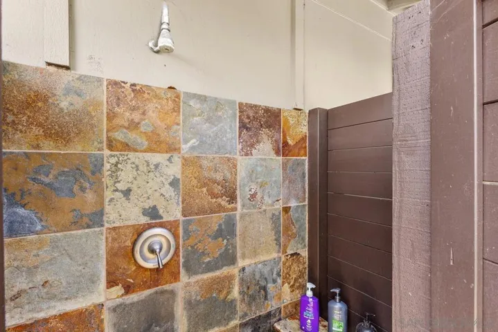 438 S Nardo Ave., Solana Beach, California 92075