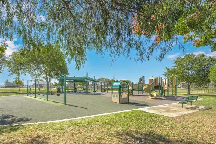 Oaknoll Park playground