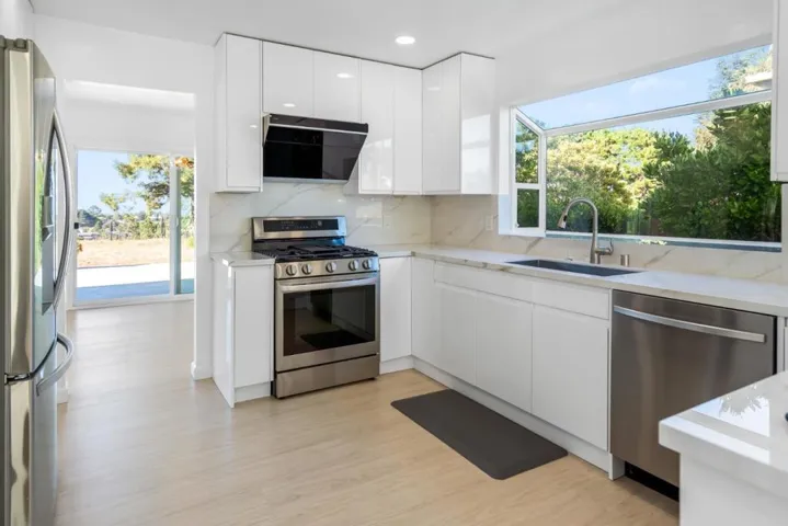 2748 Waltham Cross Street, Belmont, California 94002