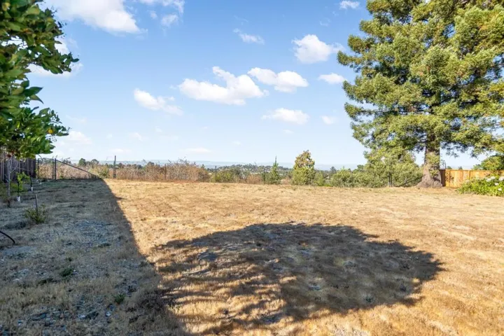 2748 Waltham Cross Street, Belmont, California 94002