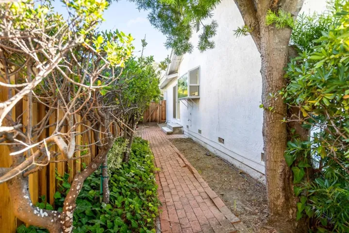 2748 Waltham Cross Street, Belmont, California 94002