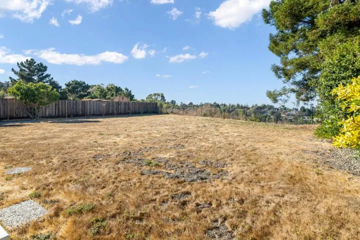 2748 Waltham Cross Street, Belmont, California 94002