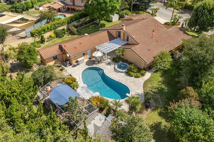 1821 Via Luna Drive, La Habra Heights, California 90631