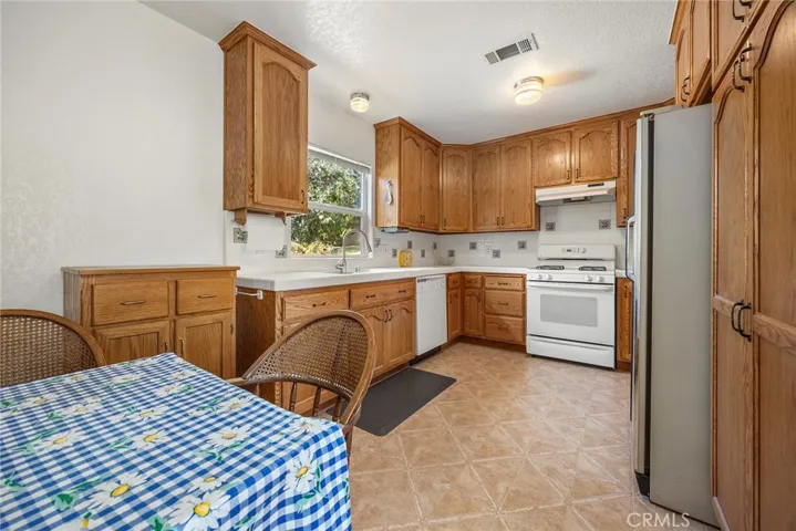 1821 Via Luna Drive, La Habra Heights, California 90631