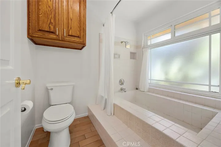 1821 Via Luna Drive, La Habra Heights, California 90631