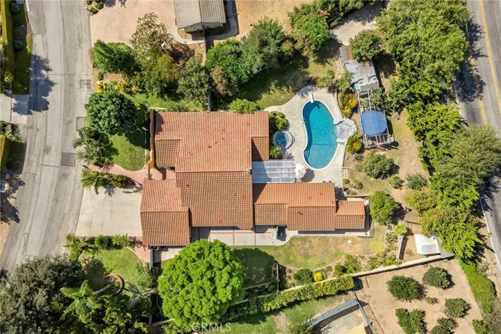 1821 Via Luna Drive, La Habra Heights, California 90631
