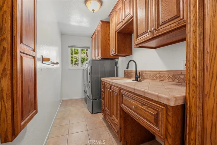 1821 Via Luna Drive, La Habra Heights, California 90631
