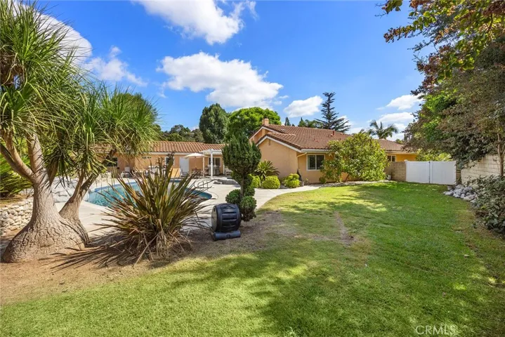 1821 Via Luna Drive, La Habra Heights, California 90631