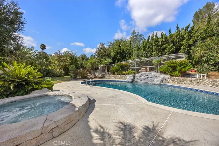 1821 Via Luna Drive, La Habra Heights, California 90631