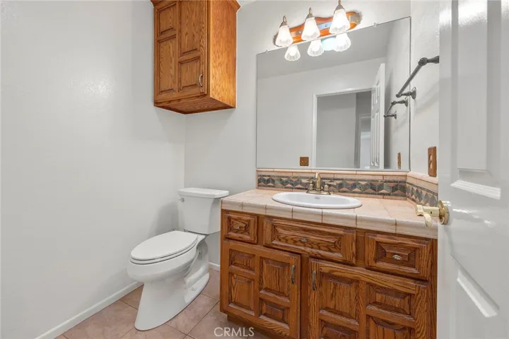1821 Via Luna Drive, La Habra Heights, California 90631