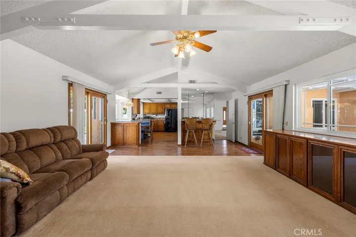 1821 Via Luna Drive, La Habra Heights, California 90631